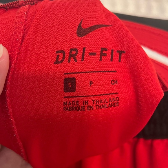 Nike Red Men’s Small basketball 🏀 shorts with Dri-Fit and pockets. EUC - Picture 8 of 10